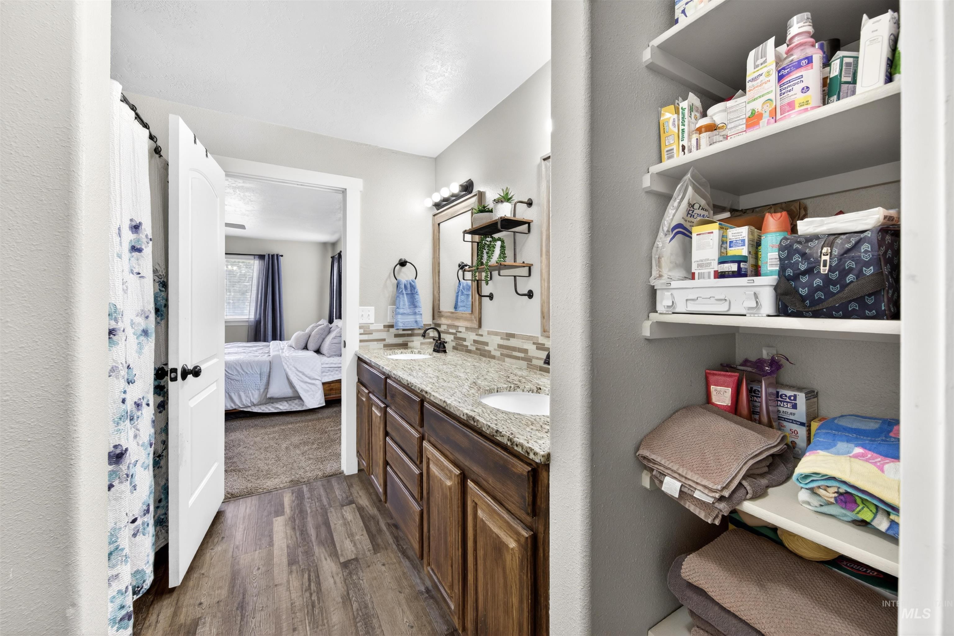 4 Round Up Circle, Boise, Idaho 83716, 3 Bedrooms, 2 Bathrooms, Residential For Sale, Price $625,000,MLS 98984222