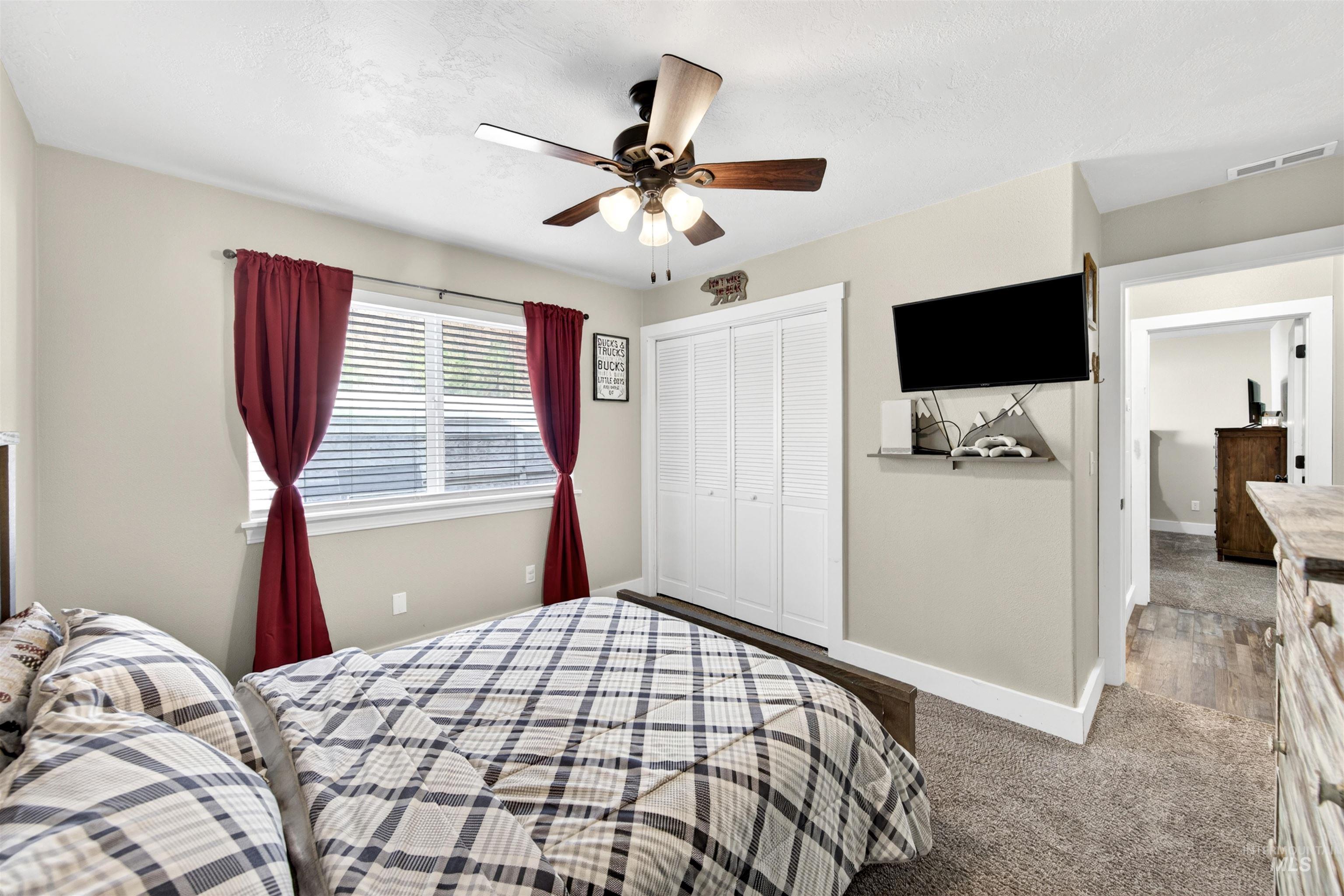 4 Round Up Circle, Boise, Idaho 83716, 3 Bedrooms, 2 Bathrooms, Residential For Sale, Price $625,000,MLS 98984222