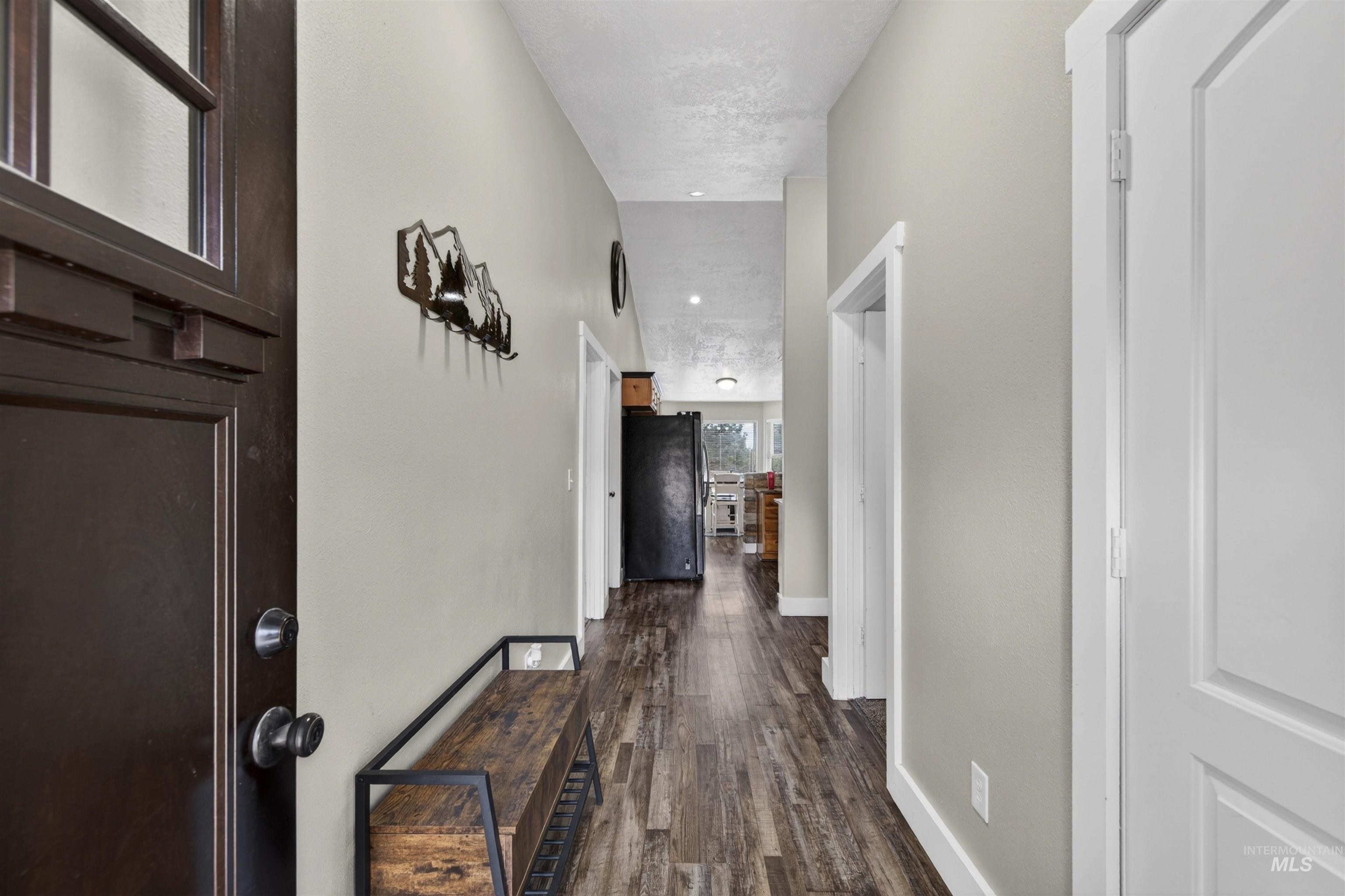 4 Round Up Circle, Boise, Idaho 83716, 3 Bedrooms, 2 Bathrooms, Residential For Sale, Price $625,000,MLS 98984222