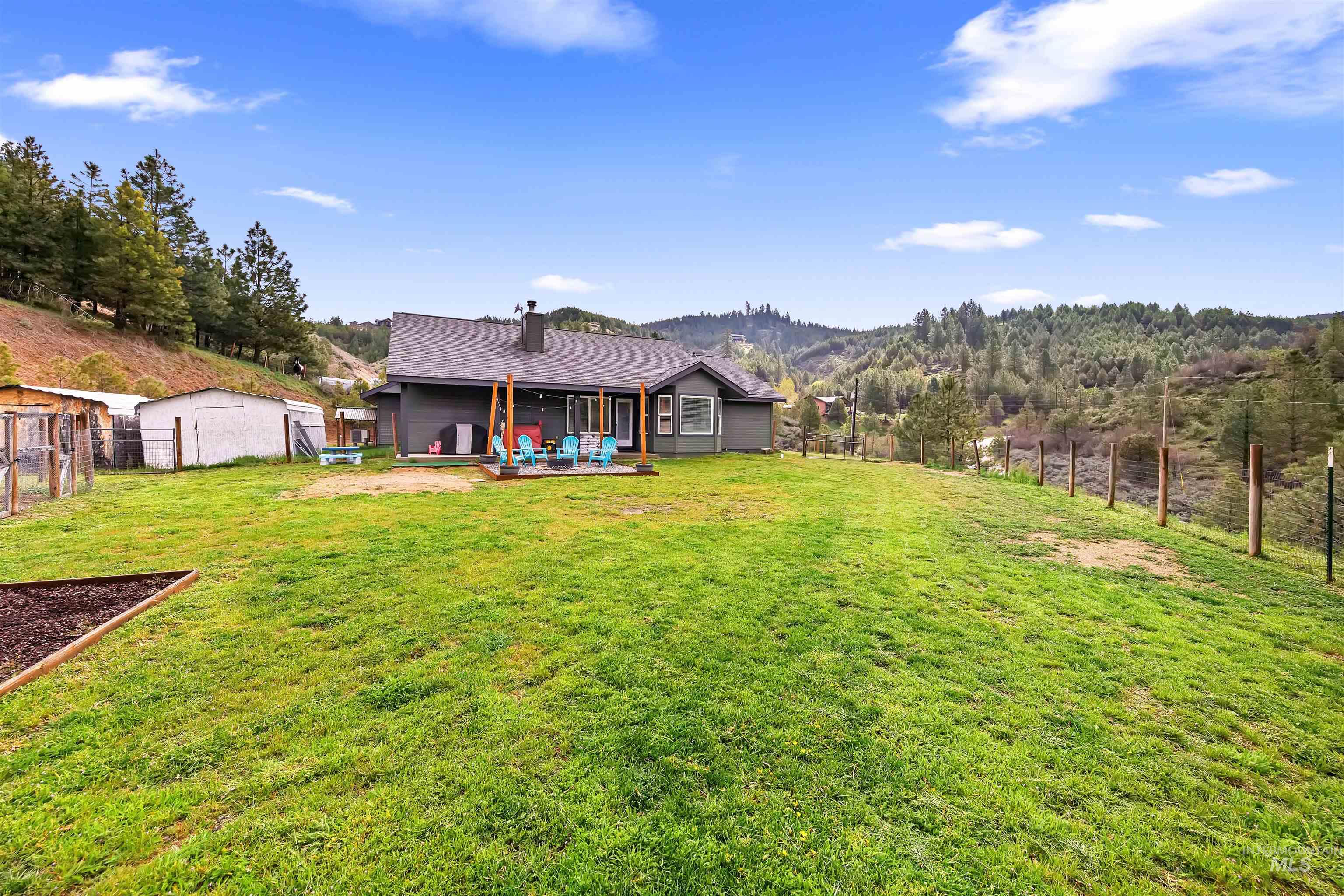4 Round Up Circle, Boise, Idaho 83716, 3 Bedrooms, 2 Bathrooms, Residential For Sale, Price $625,000,MLS 98984222