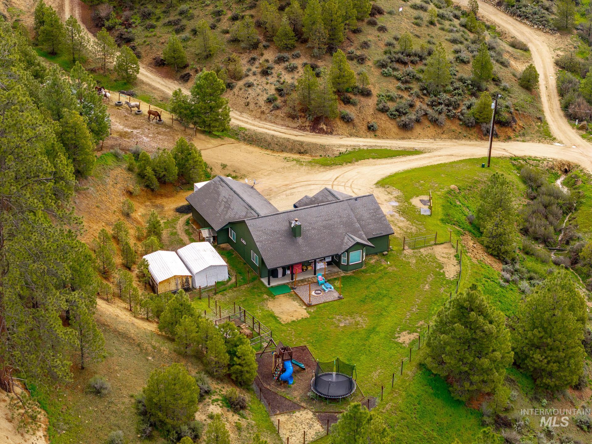 4 Round Up Circle, Boise, Idaho 83716, 3 Bedrooms, 2 Bathrooms, Residential For Sale, Price $625,000,MLS 98984222