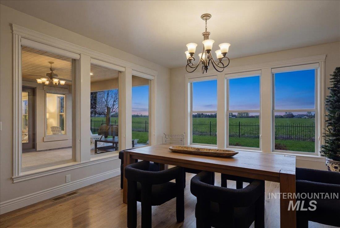 4635 W Braveheart St, Eagle, Idaho 83616, 4 Bedrooms, 3 Bathrooms, Residential For Sale, Price $949,000,MLS 98984226