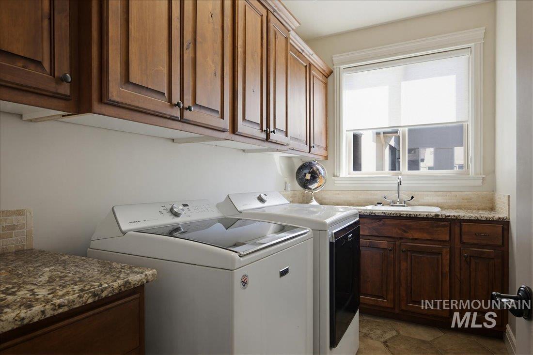 4635 W Braveheart St, Eagle, Idaho 83616, 4 Bedrooms, 3 Bathrooms, Residential For Sale, Price $949,000,MLS 98984226
