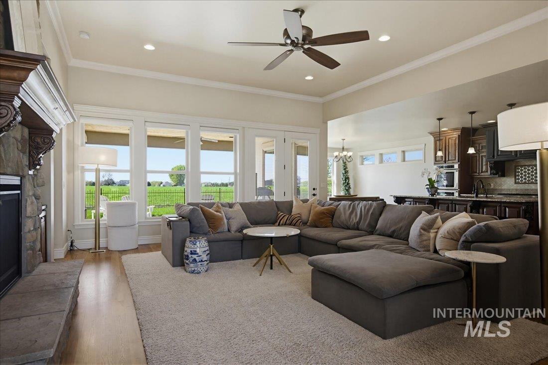 4635 W Braveheart St, Eagle, Idaho 83616, 4 Bedrooms, 3 Bathrooms, Residential For Sale, Price $949,000,MLS 98984226