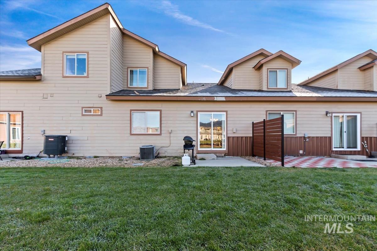 21 Mangum, Donnelly, Idaho 83615, 3 Bedrooms, 2 Bathrooms, Residential For Sale, Price $341,100, 98984228