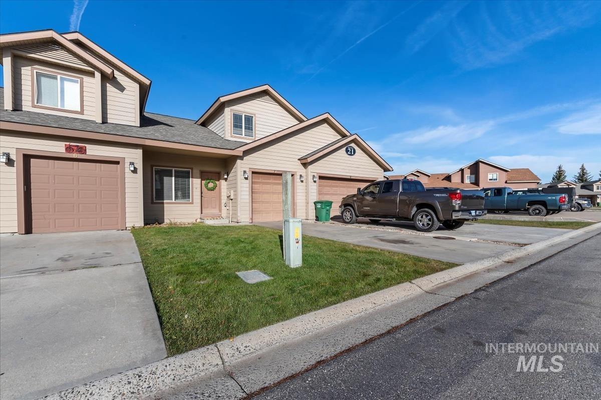 21 Mangum, Donnelly, Idaho 83615, 3 Bedrooms, 2 Bathrooms, Residential For Sale, Price $341,100, 98984228