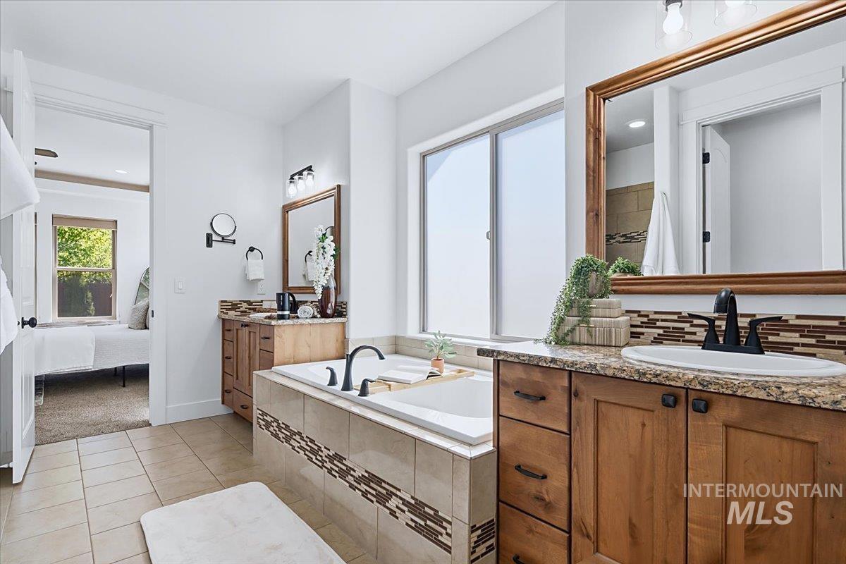 5832 N Claret Cup Way, Meridian, Idaho 83646, 4 Bedrooms, 2 Bathrooms, Residential For Sale, Price $725,000,MLS 98984229