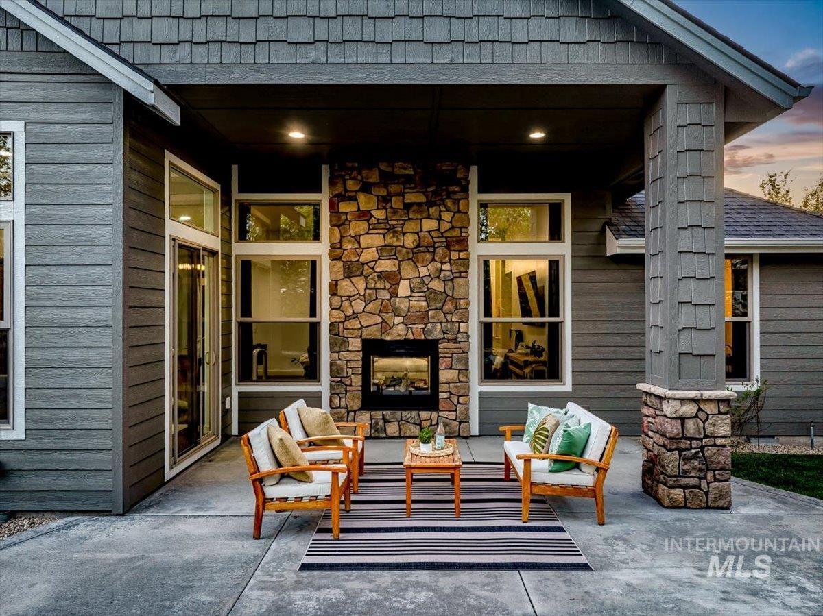 5832 N Claret Cup Way, Meridian, Idaho 83646, 4 Bedrooms, 2 Bathrooms, Residential For Sale, Price $725,000,MLS 98984229