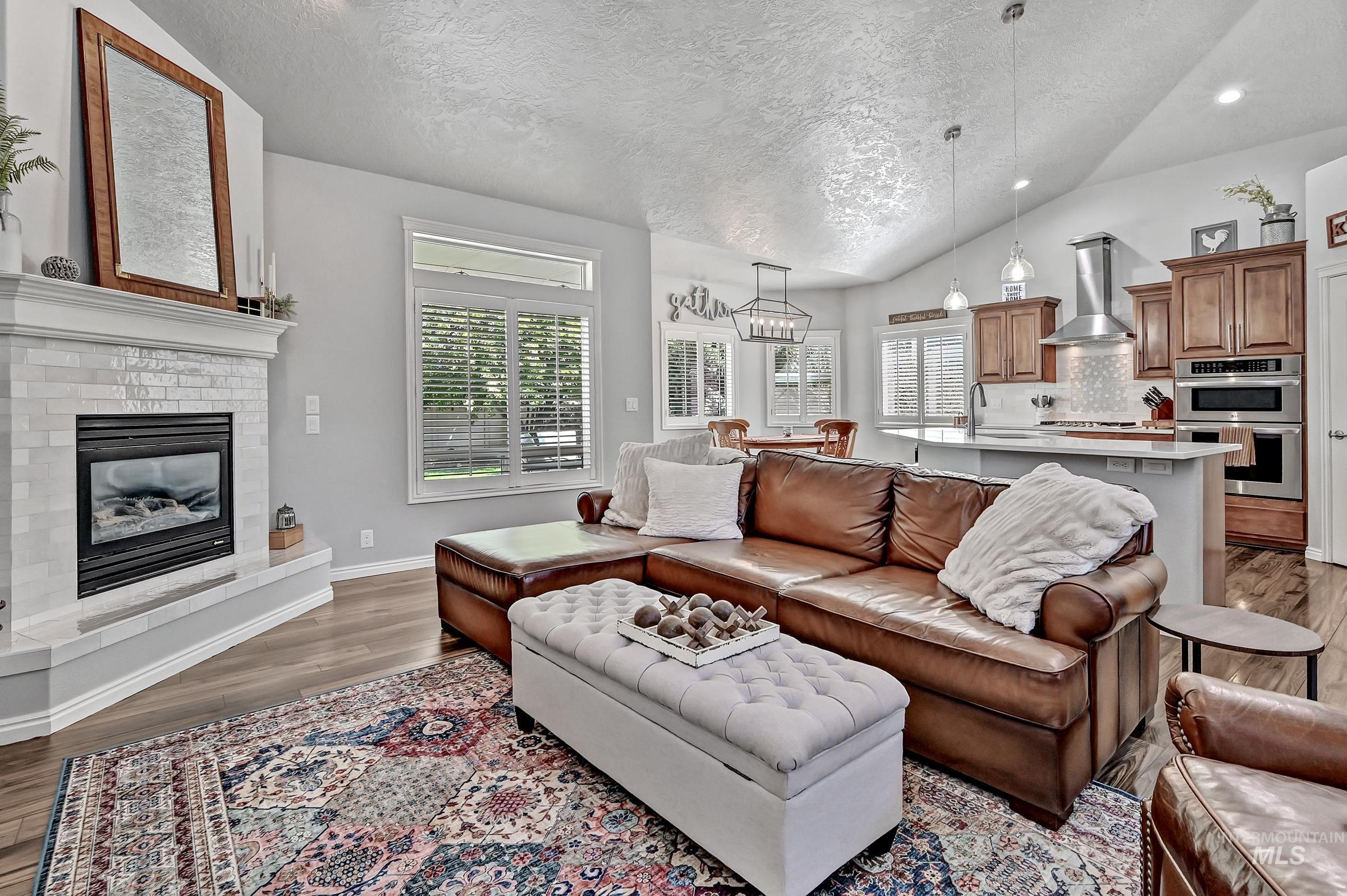 2434 E Garber Dr, Meridian, Idaho 83646-4753, 4 Bedrooms, 2 Bathrooms, Residential For Sale, Price $629,900,MLS 98984235