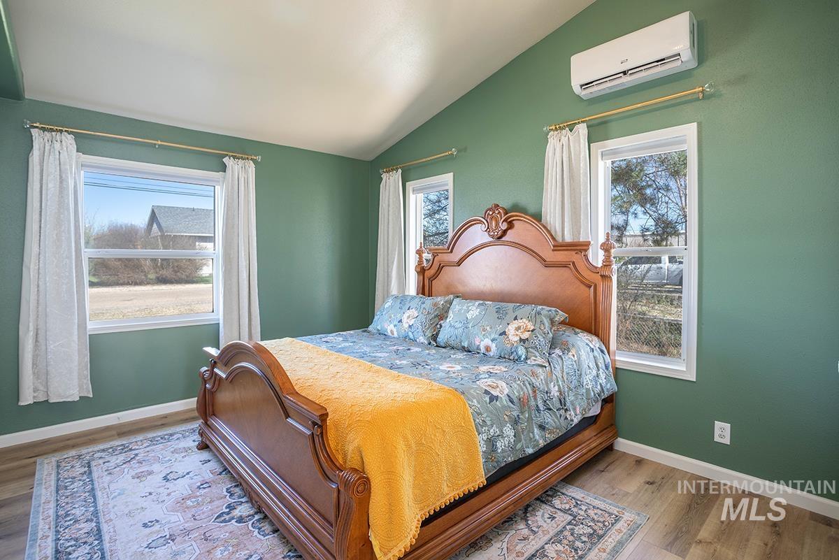 1515 E Florida Ave, Nampa, Idaho 83686, 5 Bedrooms, 3 Bathrooms, Residential For Sale, Price $449,000, 98984237