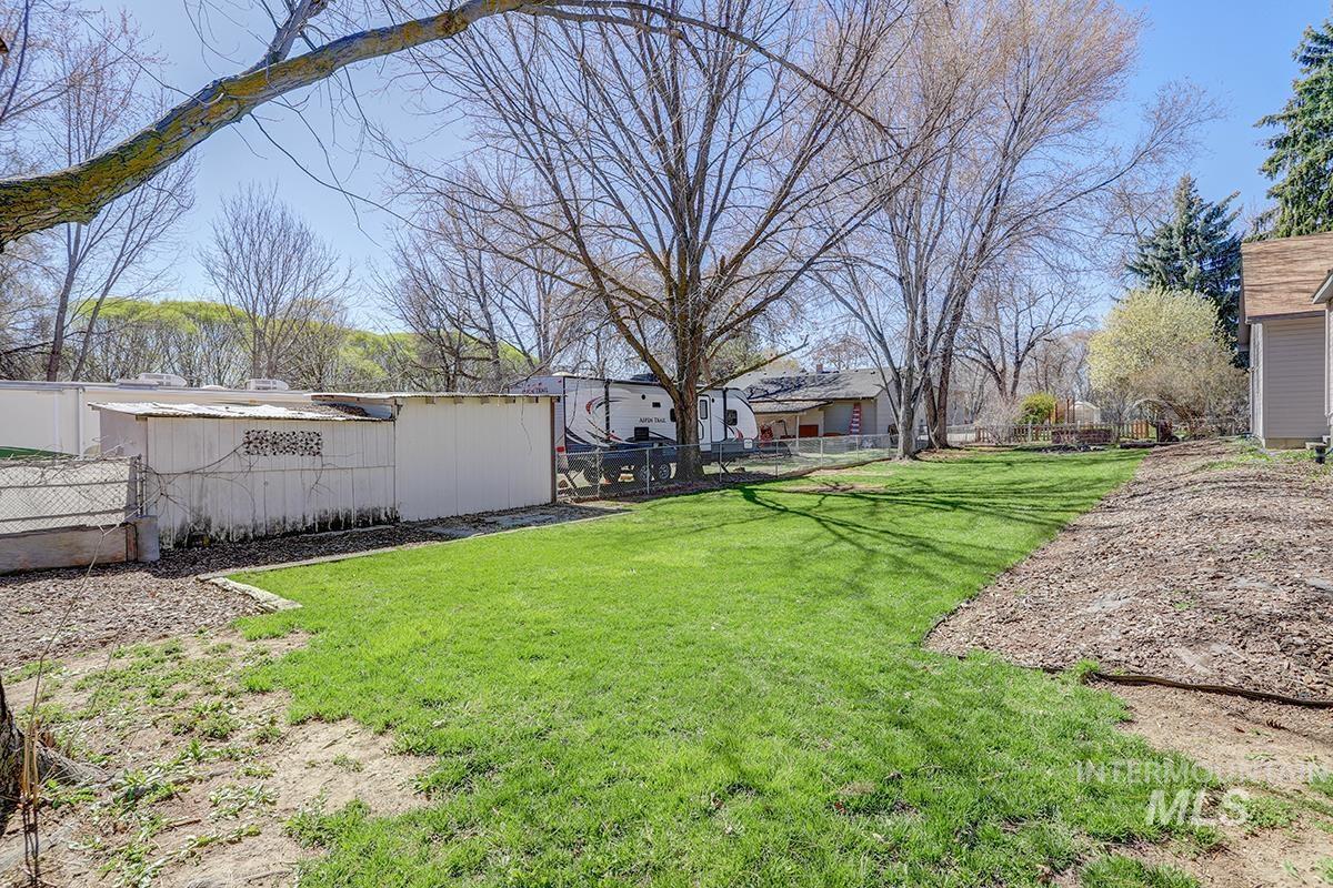 1515 E Florida Ave, Nampa, Idaho 83686, 5 Bedrooms, 3 Bathrooms, Residential For Sale, Price $449,000, 98984237