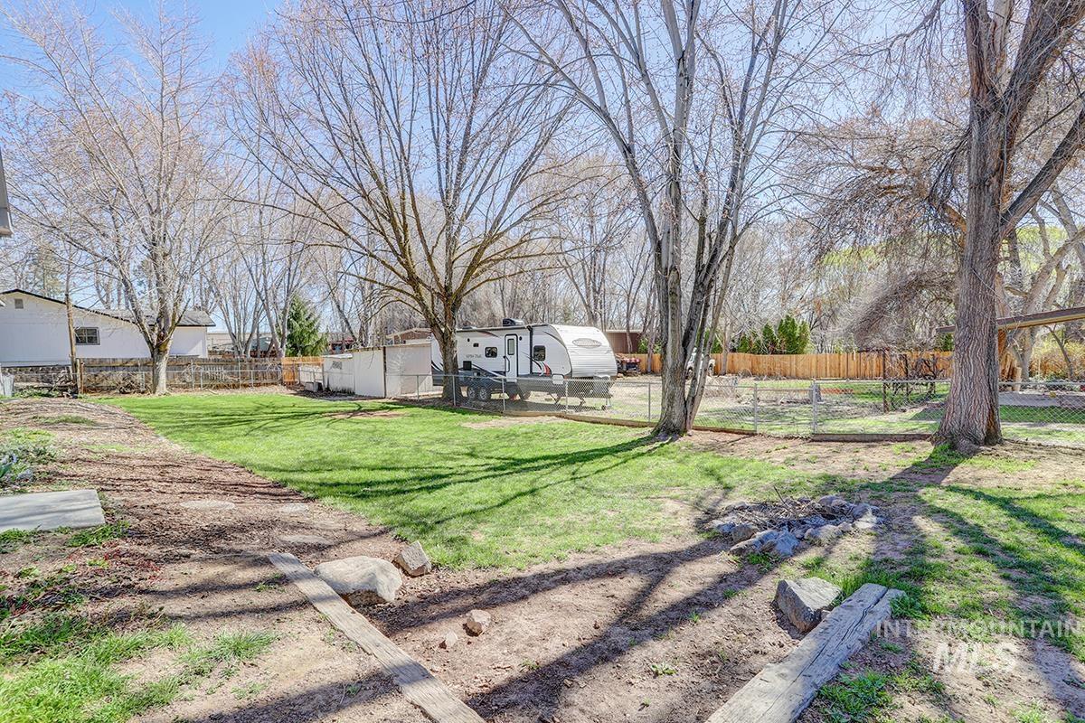 1515 E Florida Ave, Nampa, Idaho 83686, 5 Bedrooms, 3 Bathrooms, Residential For Sale, Price $494,900, 98984237