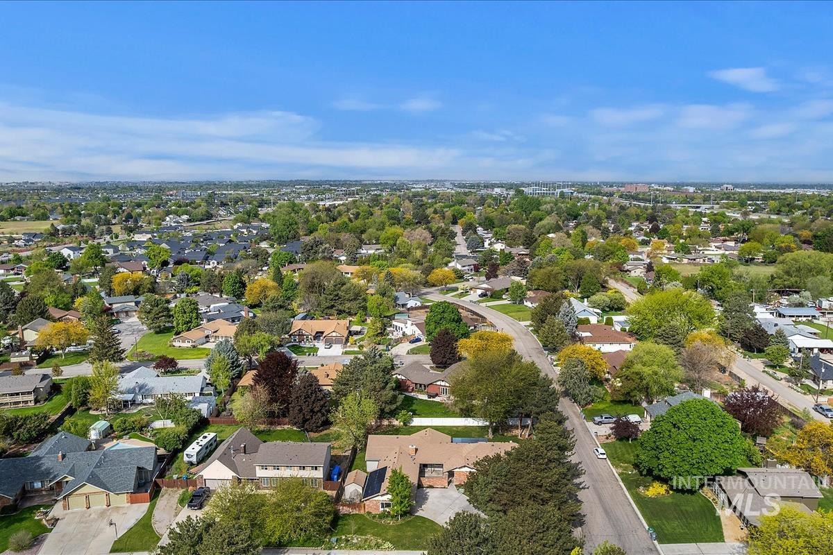 1285 S Whipoorwill Way, Boise, Idaho 83709, 5 Bedrooms, 4 Bathrooms, Residential For Sale, Price $727,500,MLS 98984239