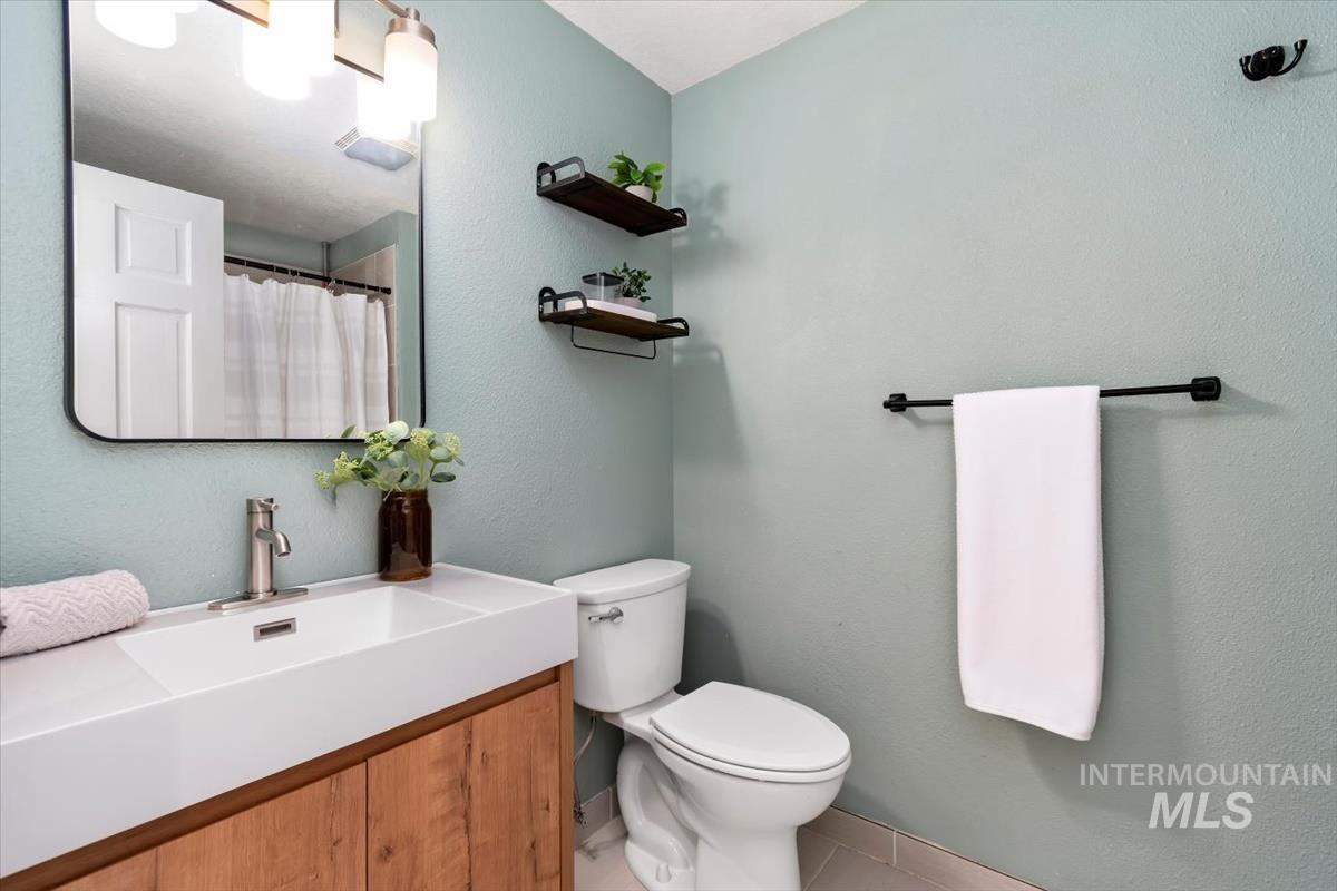 1285 S Whipoorwill Way, Boise, Idaho 83709, 5 Bedrooms, 4 Bathrooms, Residential For Sale, Price $727,500,MLS 98984239