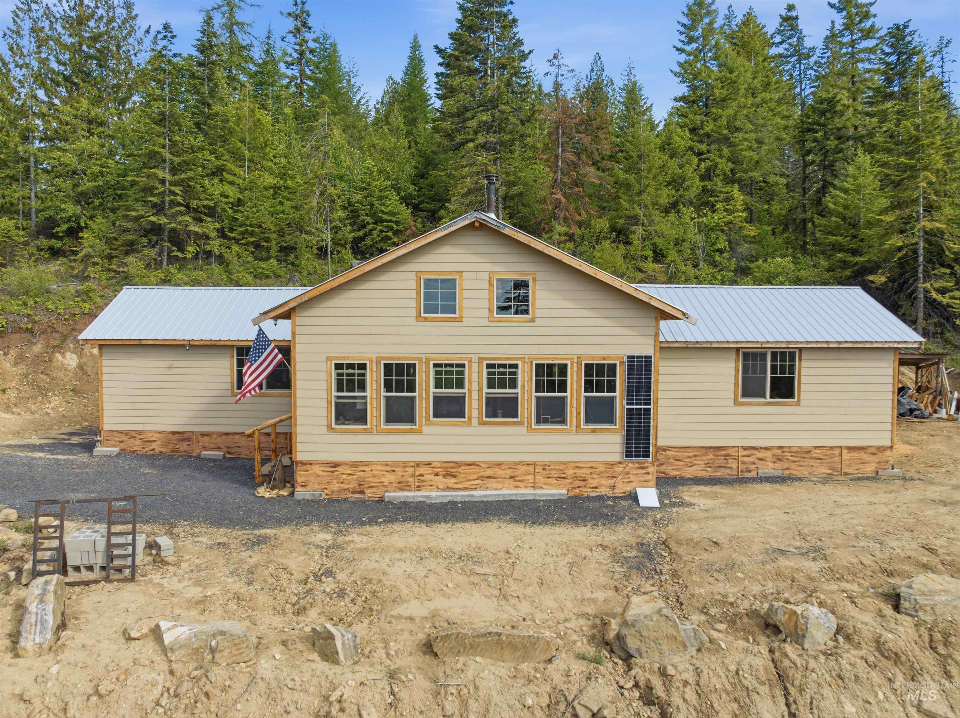 320 Upriver View Dr, Fernwood, Idaho 83830, 3 Bedrooms, 1 Bathroom, Residential For Sale, Price $275,000, 98984240