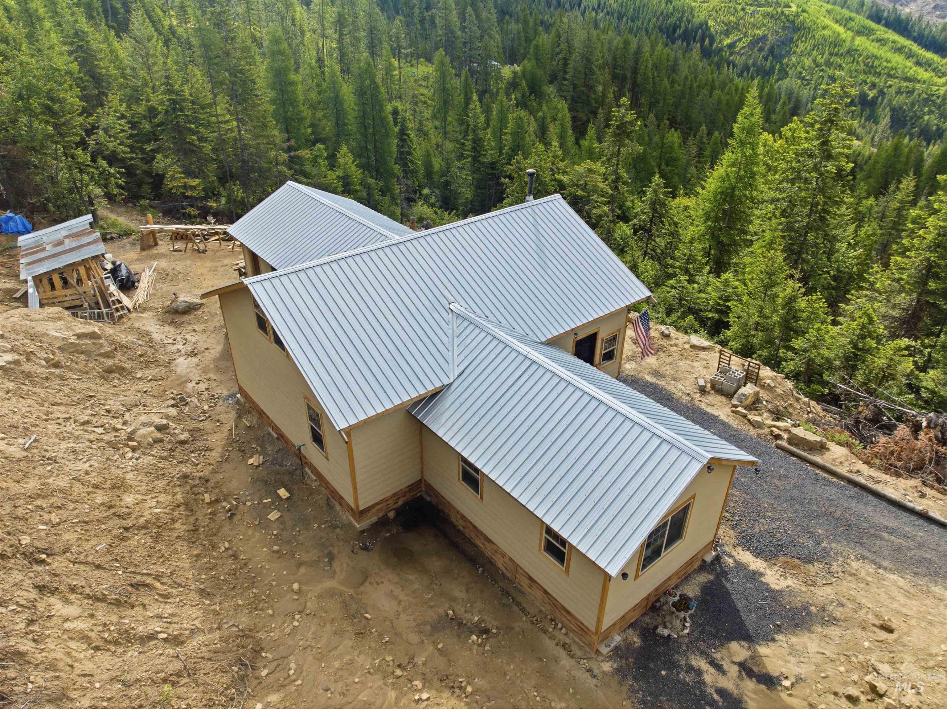 320 Upriver View Dr, Fernwood, Idaho 83830, 3 Bedrooms, 1 Bathroom, Residential For Sale, Price $275,000, 98984240