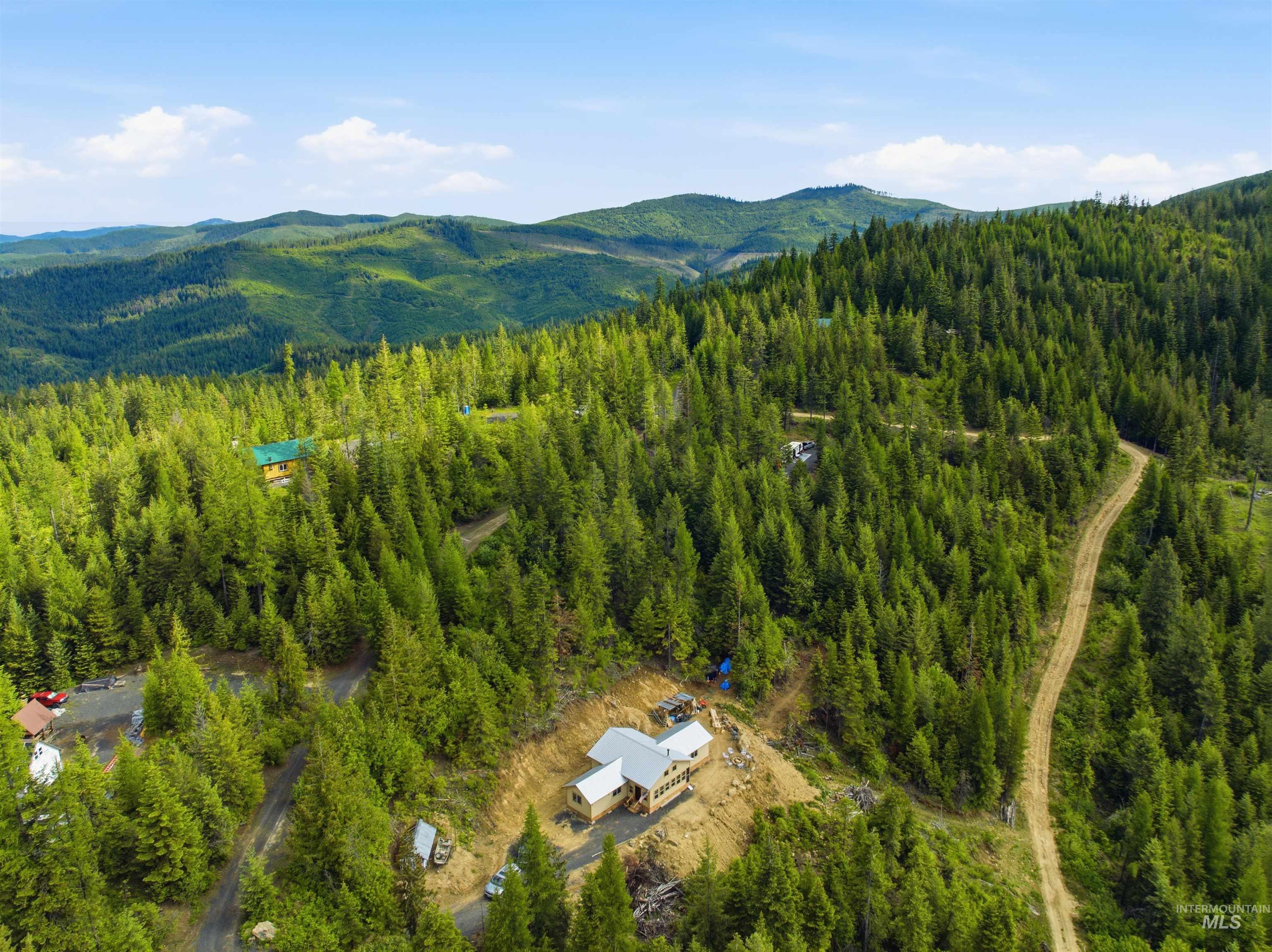 320 Upriver View Dr, Fernwood, Idaho 83830, 3 Bedrooms, 1 Bathroom, Residential For Sale, Price $275,000, 98984240
