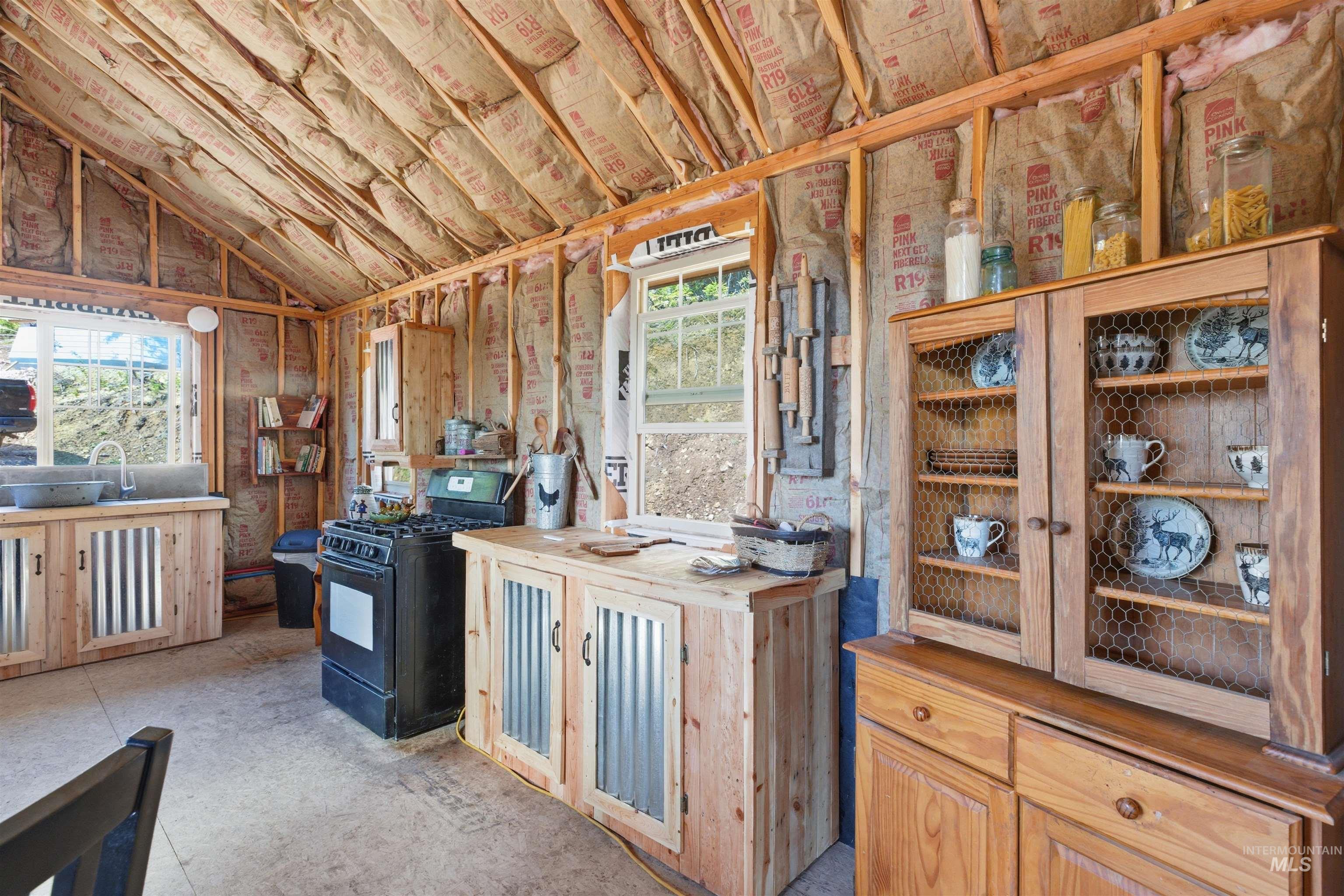 320 Upriver View Dr, Fernwood, Idaho 83830, 3 Bedrooms, 1 Bathroom, Residential For Sale, Price $275,000, 98984240