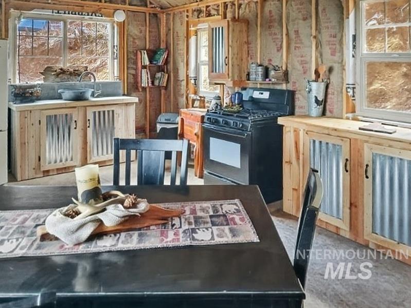 320 Upriver View Dr, Fernwood, Idaho 83830, 3 Bedrooms, 1 Bathroom, Residential For Sale, Price $275,000,MLS 98984240