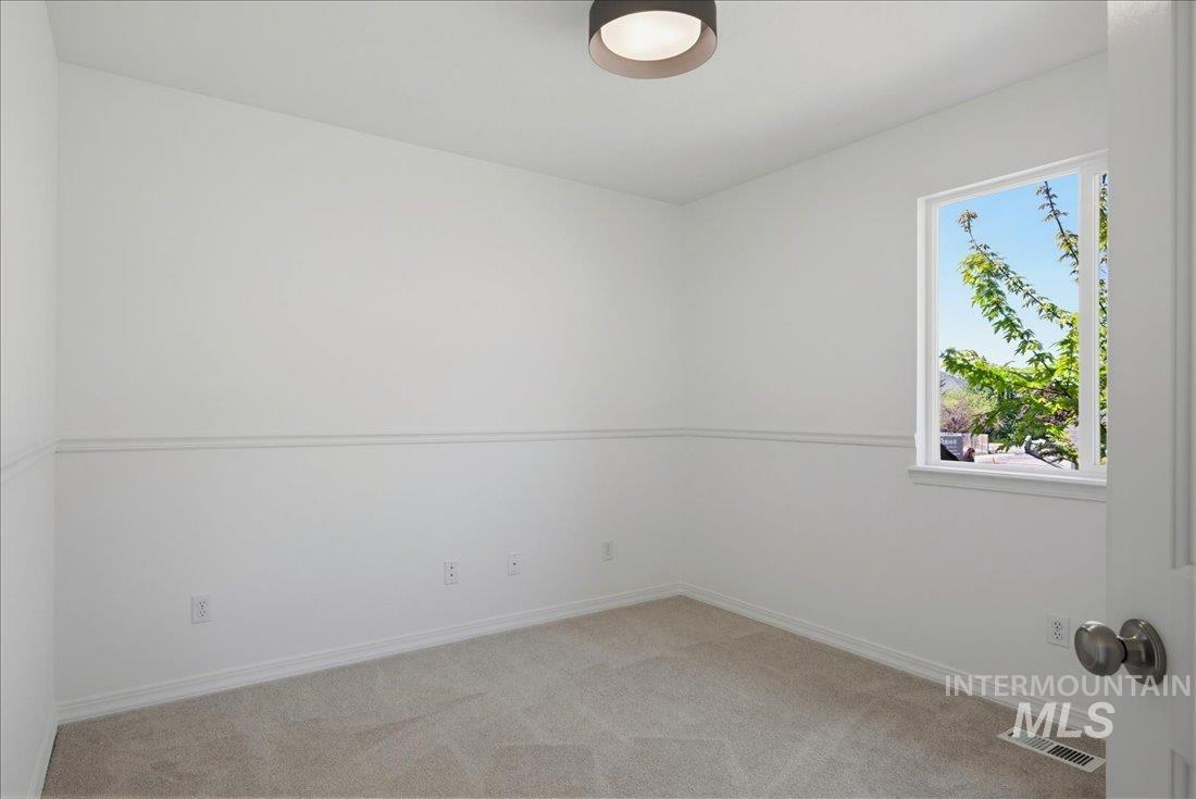 2060 E. Redwick Ct., Meridian, Idaho 83646, 4 Bedrooms, 3 Bathrooms, Residential For Sale, Price $500,000, 98984244