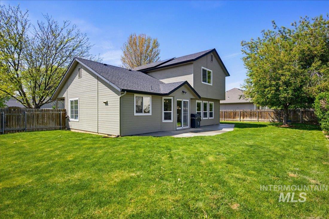 2060 E. Redwick Ct., Meridian, Idaho 83646, 4 Bedrooms, 3 Bathrooms, Residential For Sale, Price $500,000, 98984244