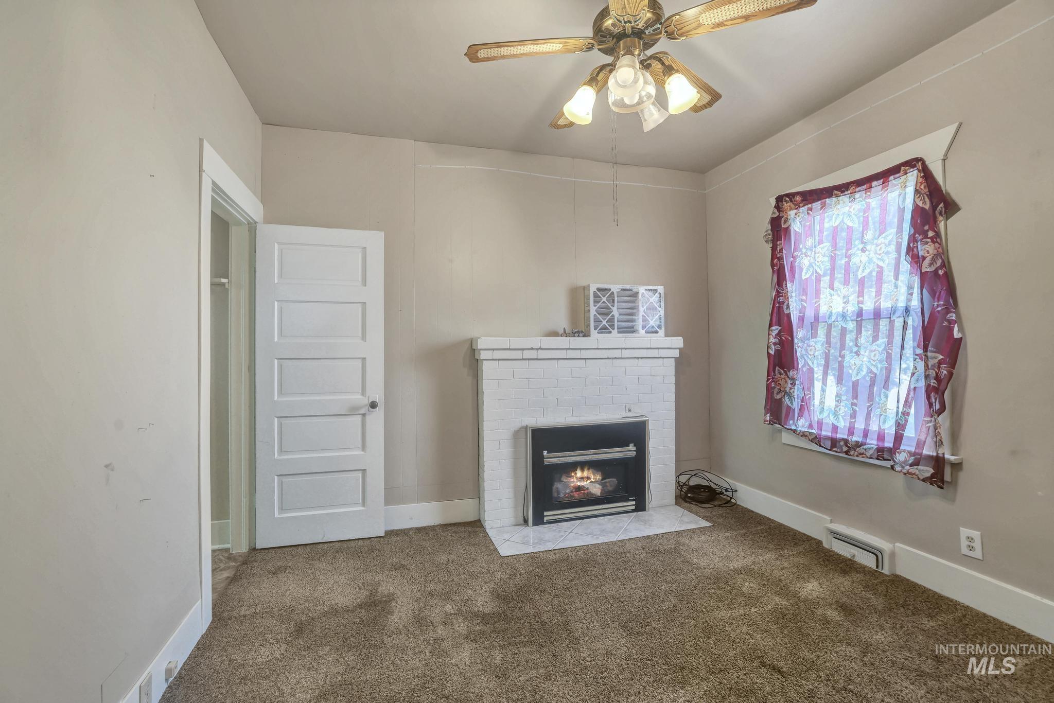 3567 N 3100 E, Twin Falls, Idaho 83301, 4 Bedrooms, 2 Bathrooms, Residential For Sale, Price $425,000, 98984247
