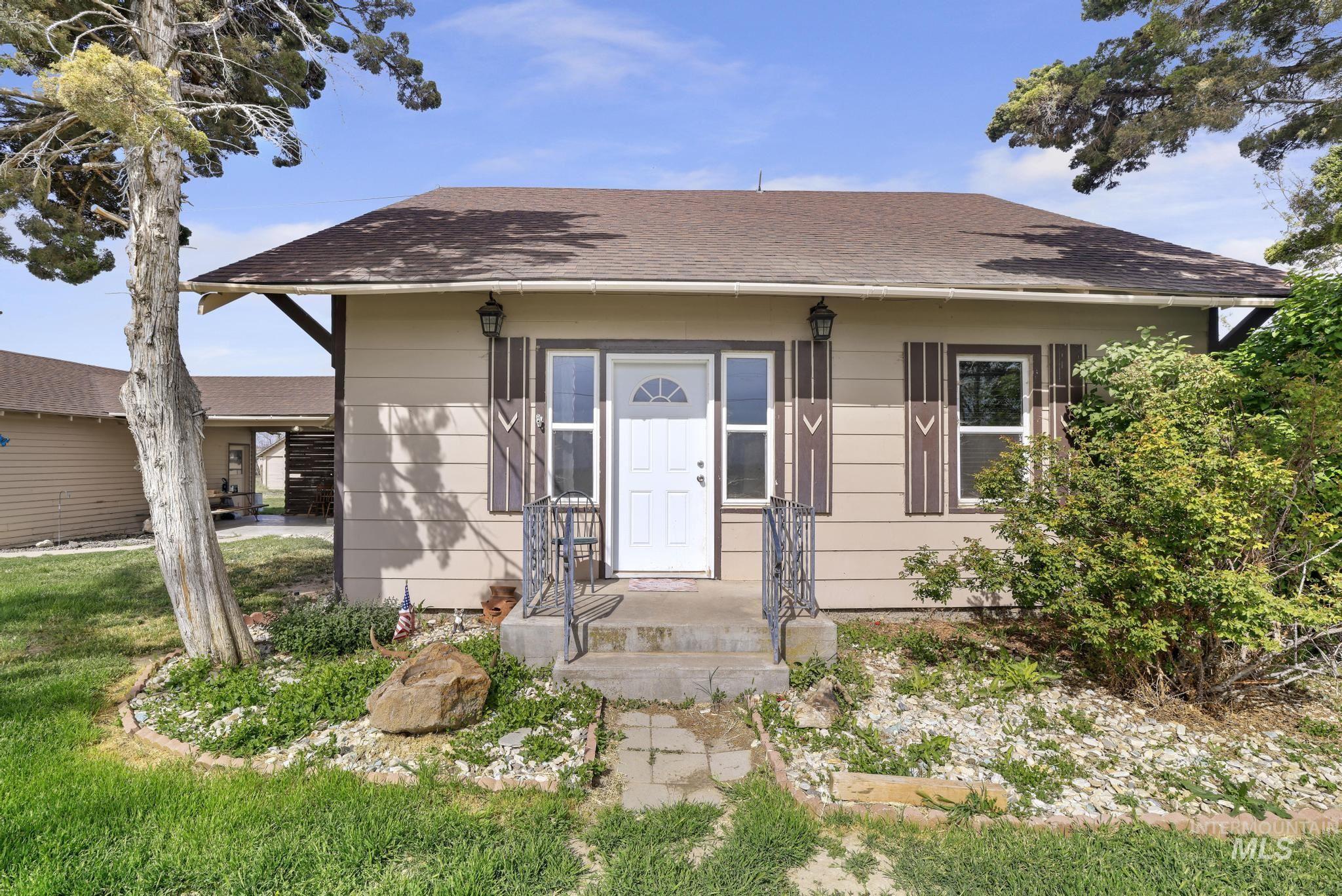 3567 N 3100 E, Twin Falls, Idaho 83301, 4 Bedrooms, 2 Bathrooms, Residential For Sale, Price $425,000, 98984247