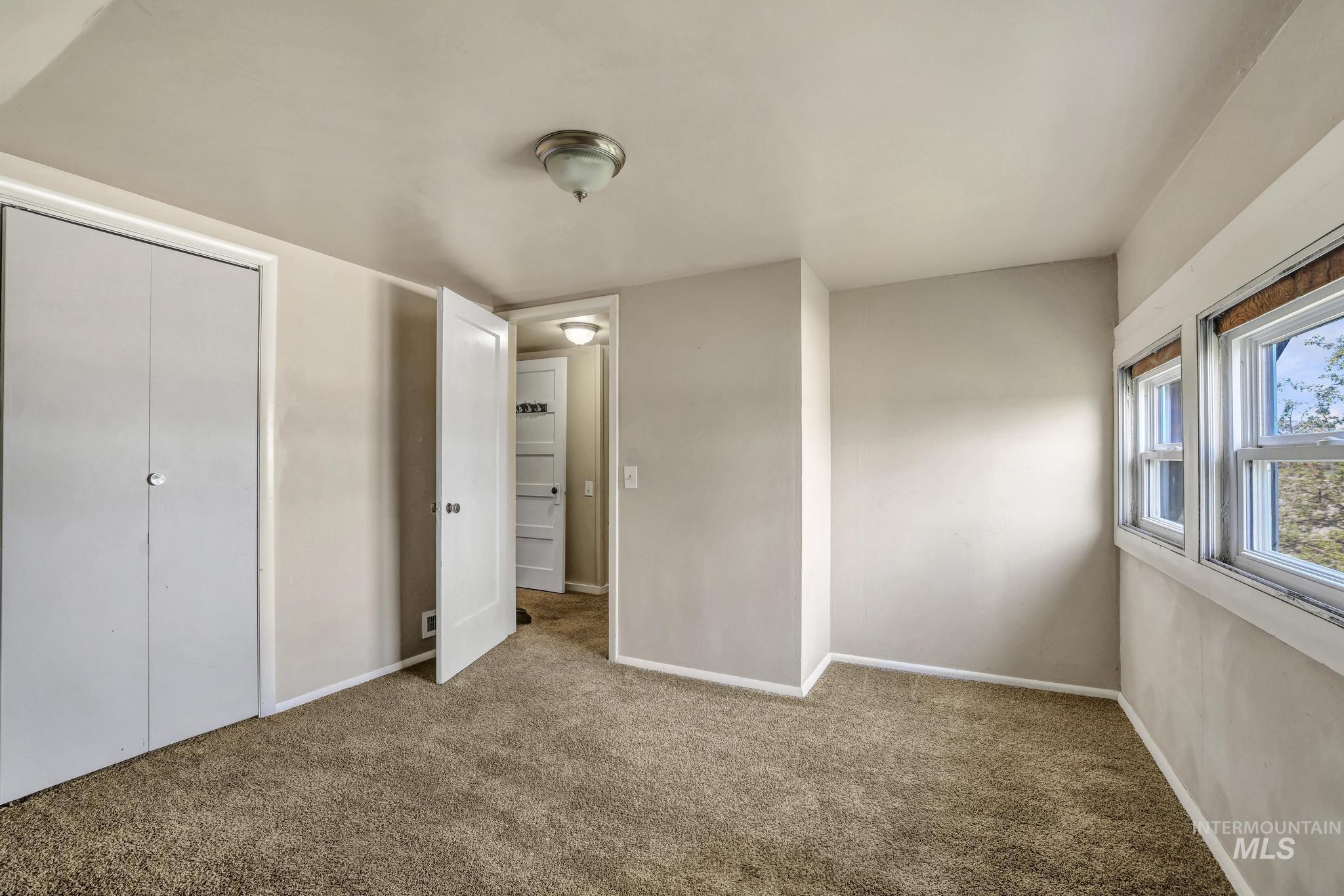3567 N 3100 E, Twin Falls, Idaho 83301, 4 Bedrooms, 2 Bathrooms, Residential For Sale, Price $425,000, 98984247