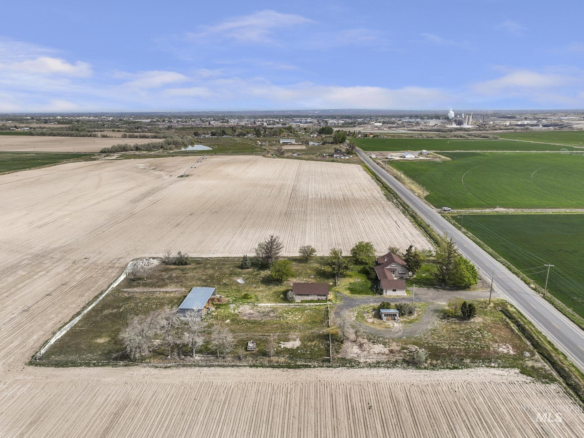 3567 N 3100 E, Twin Falls, Idaho 83301, 4 Bedrooms, 2 Bathrooms, Residential For Sale, Price $425,000, 98984247