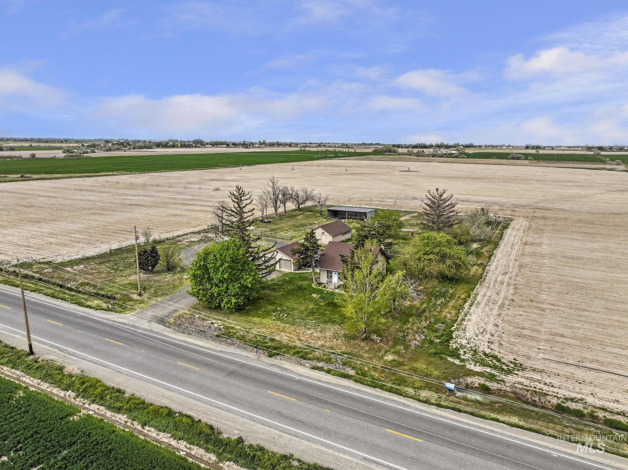 3567 N 3100 E, Twin Falls, Idaho 83301, 4 Bedrooms, 2 Bathrooms, Residential For Sale, Price $425,000, 98984247