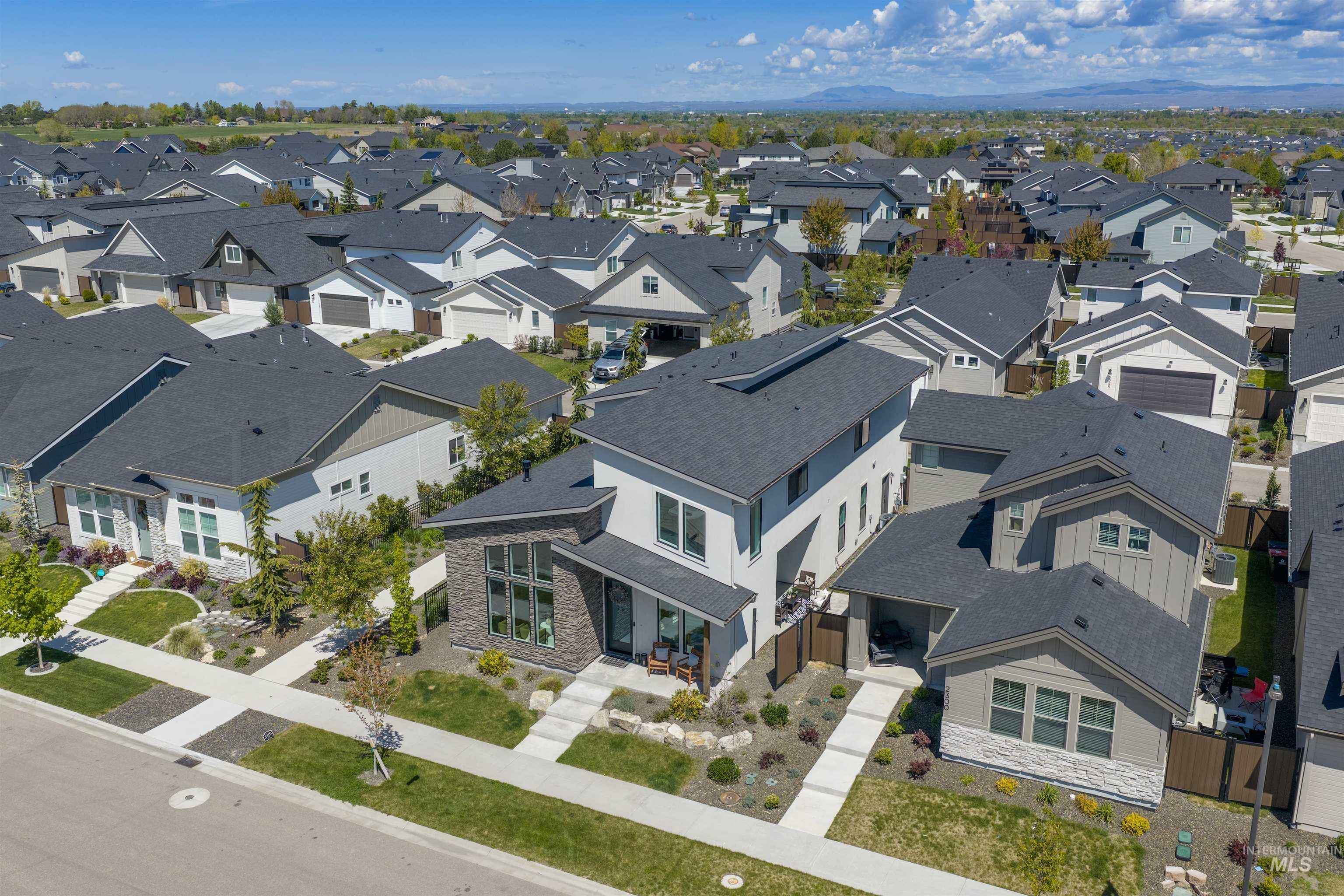 2296 E Valensole St, Meridian, Idaho 83642, 4 Bedrooms, 3 Bathrooms, Residential For Sale, Price $700,000, 98984248