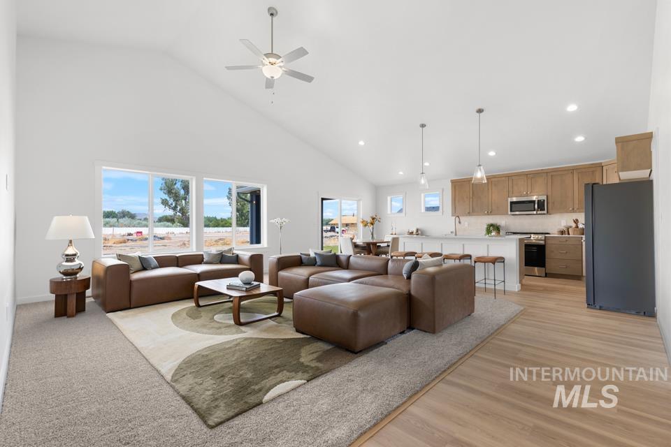 1668 Haystack Rd, Emmett, Idaho 83617, 4 Bedrooms, 3 Bathrooms, Residential For Sale, Price $512,599, 98984252