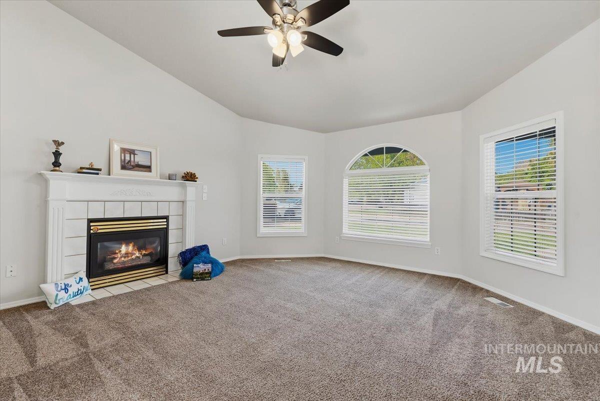 6471 W Kangaroo Ct, Boise, Idaho 83714, 3 Bedrooms, 2 Bathrooms, Residential For Sale, Price $459,900, 98984253