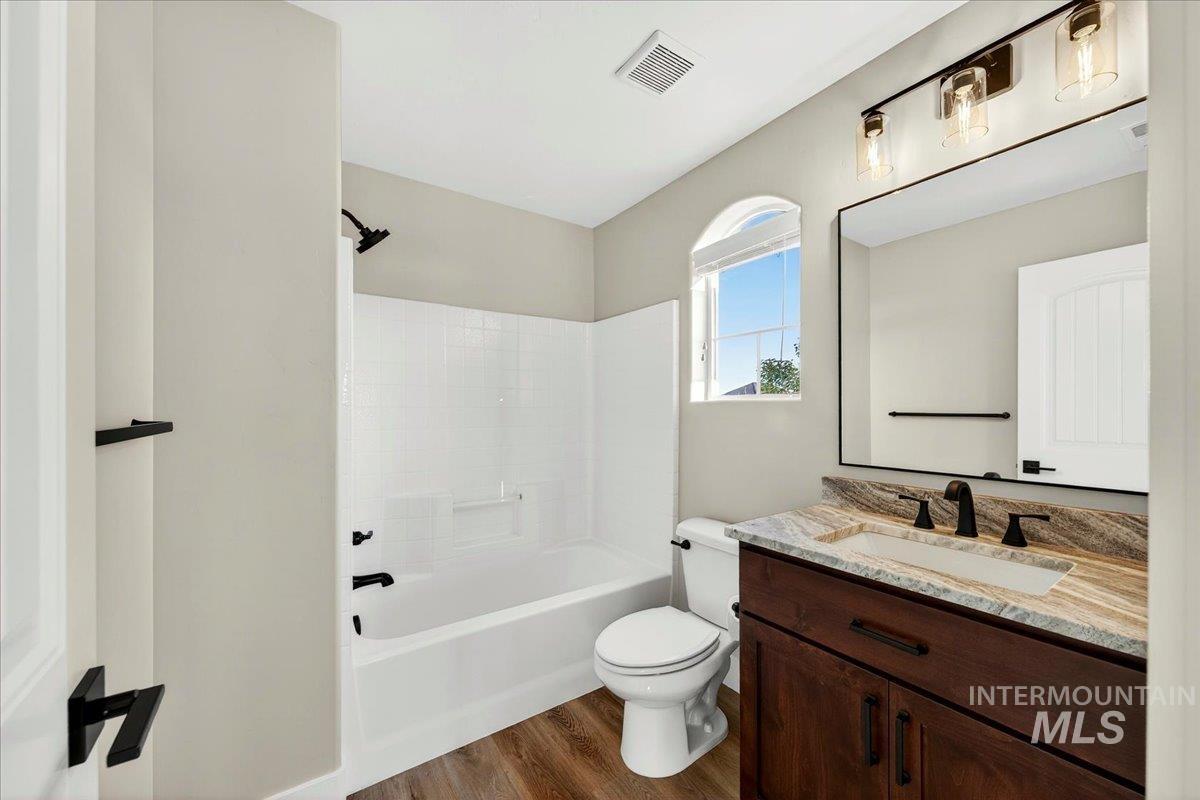 1289 W Christopher Dr., Meridian, Idaho 83642, 6 Bedrooms, 4.5 Bathrooms, Residential For Sale, Price $795,000, 98984254