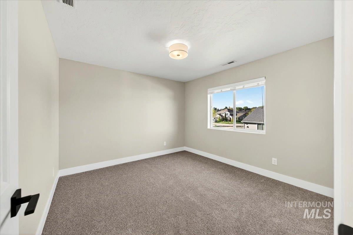 1289 W Christopher Dr., Meridian, Idaho 83642, 6 Bedrooms, 4.5 Bathrooms, Residential For Sale, Price $795,000, 98984254