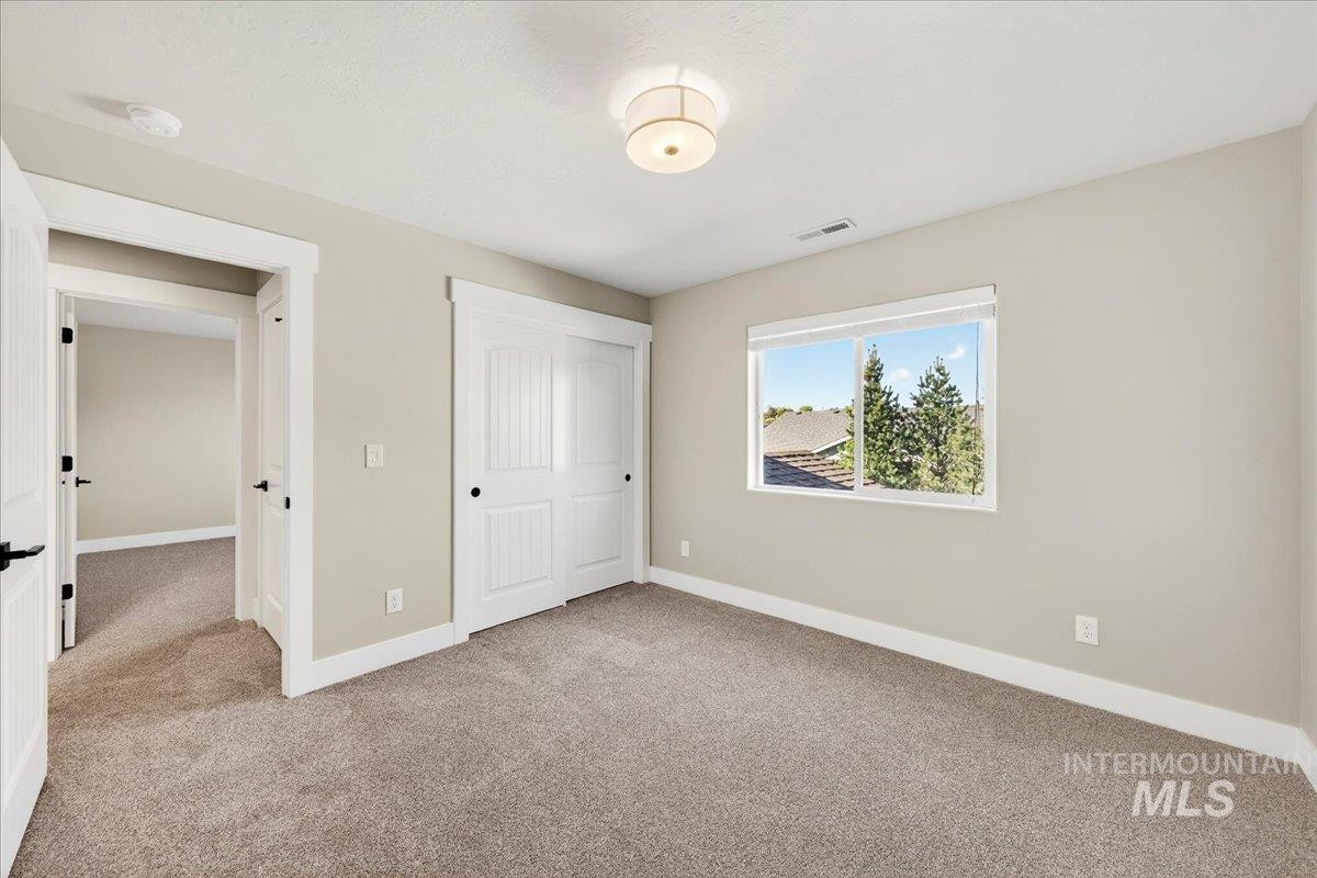 1289 W Christopher Dr., Meridian, Idaho 83642, 6 Bedrooms, 4.5 Bathrooms, Residential For Sale, Price $795,000, 98984254