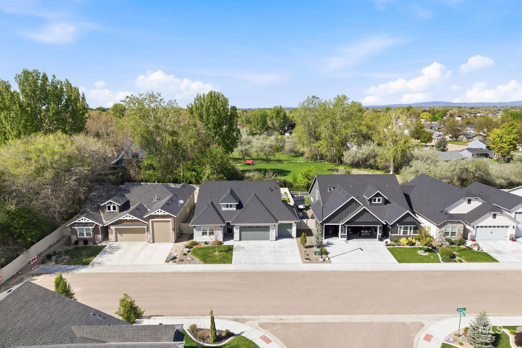 2733 E Melanite Street, Nampa, Idaho 83686, 4 Bedrooms, 3 Bathrooms, Residential For Sale, Price $640,000, 98984255