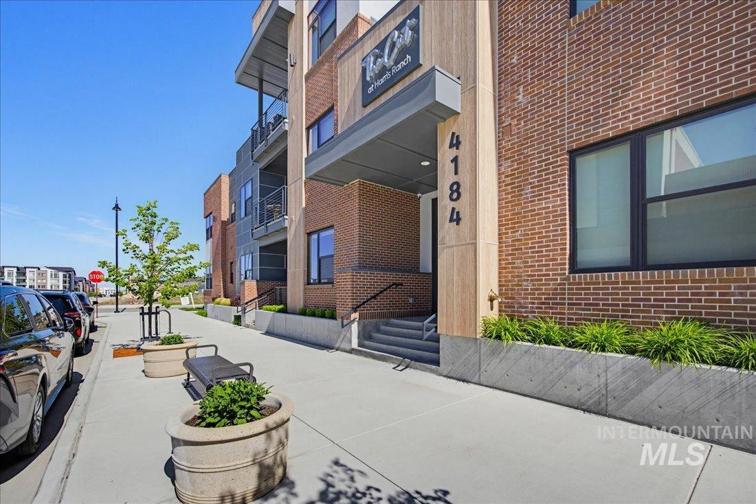 4184 E Haystack St., Boise, Idaho 83716, 1 Bedroom, 1 Bathroom, Residential For Sale, Price $360,000, 98984256