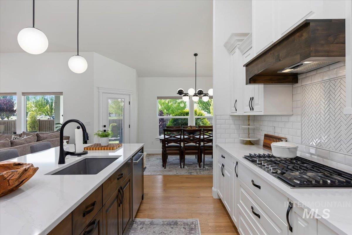 2190 Canyon Village Circle, Twin Falls, Idaho 83301, 4 Bedrooms, 2.5 Bathrooms, Residential For Sale, Price $795,000, 98984258