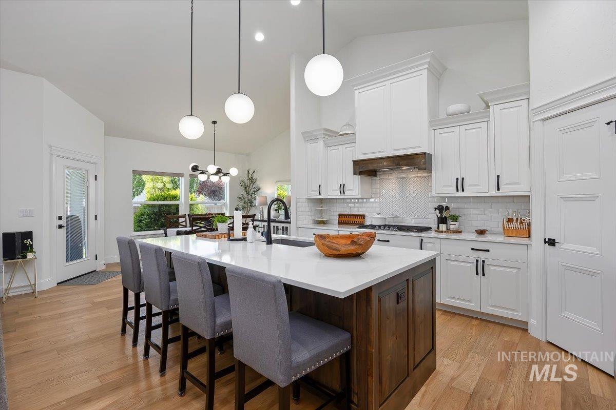 2190 Canyon Village Circle, Twin Falls, Idaho 83301, 4 Bedrooms, 2.5 Bathrooms, Residential For Sale, Price $779,900,MLS 98984258