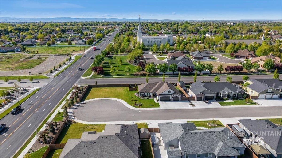 2190 Canyon Village Circle, Twin Falls, Idaho 83301, 4 Bedrooms, 2.5 Bathrooms, Residential For Sale, Price $795,000, 98984258