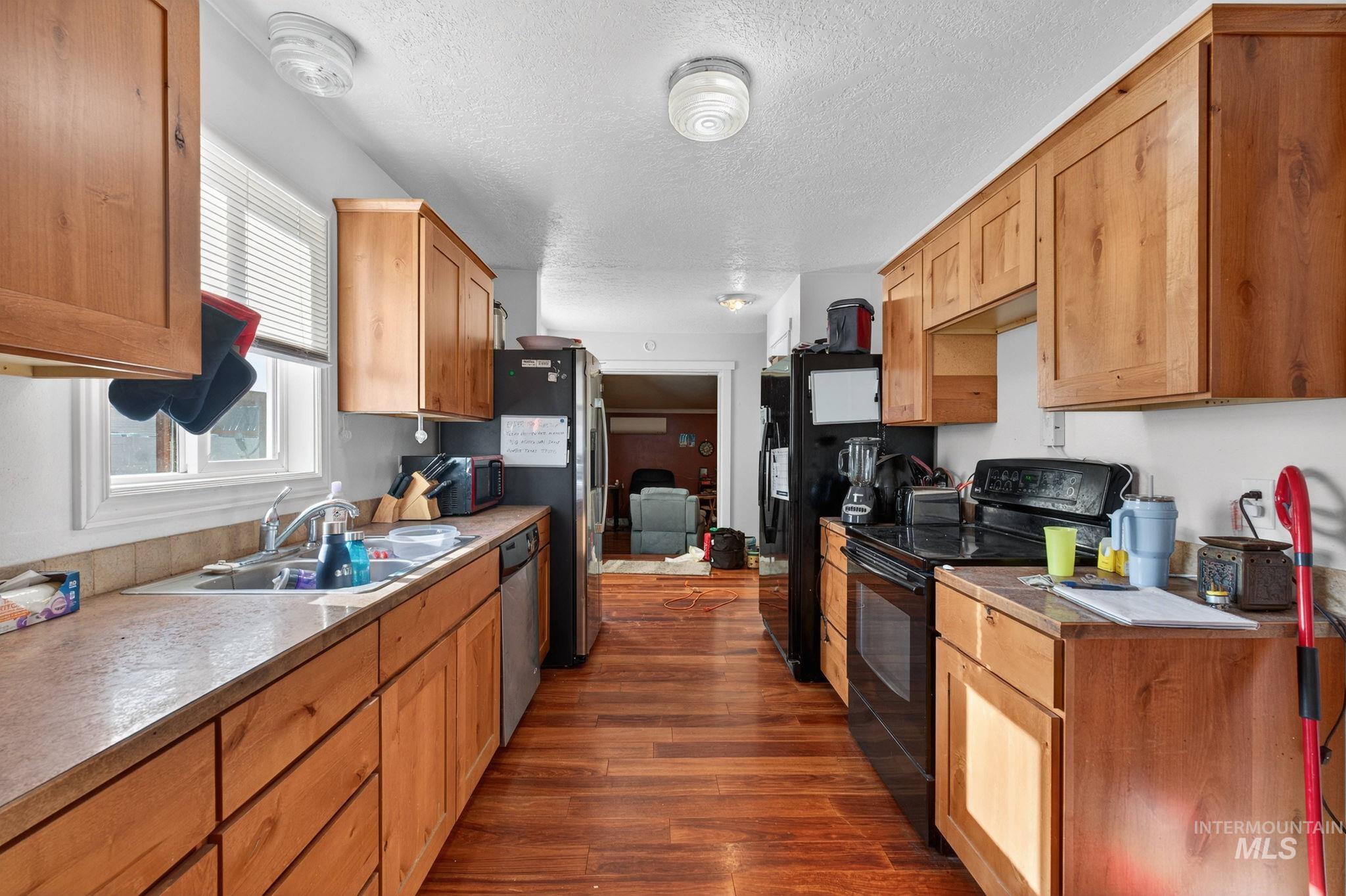 208 S 4th W St., Preston, Idaho 83263, 3 Bedrooms, 1 Bathroom, Residential For Sale, Price $279,900,MLS 98984273