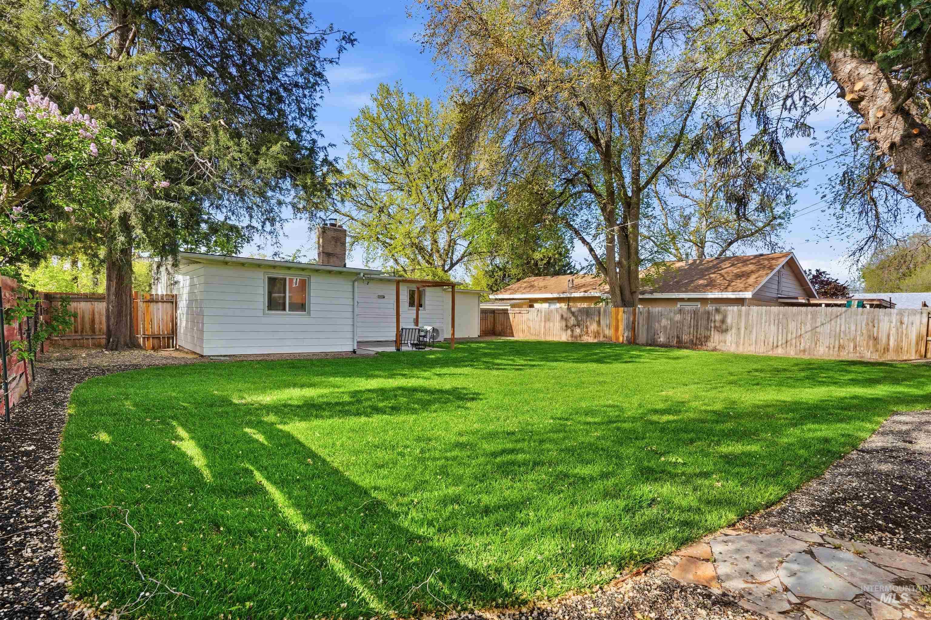 1109 E Ash Street, Caldwell, Idaho 83641, 3 Bedrooms, 1 Bathroom, Residential For Sale, Price $339,000, 98984276