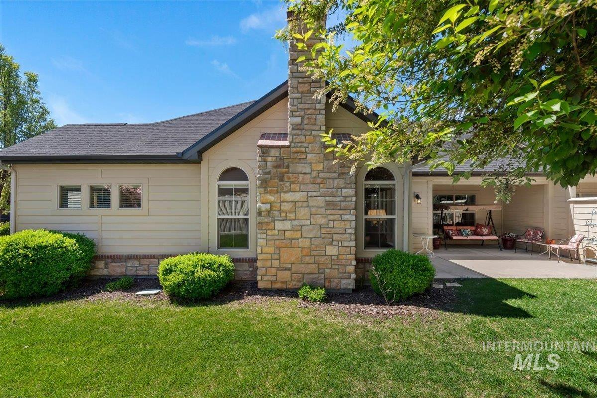 2970 N Cloverdale Rd, Boise, Idaho 83713-4914, 3 Bedrooms, 2 Bathrooms, Residential For Sale, Price $450,000, 98984277