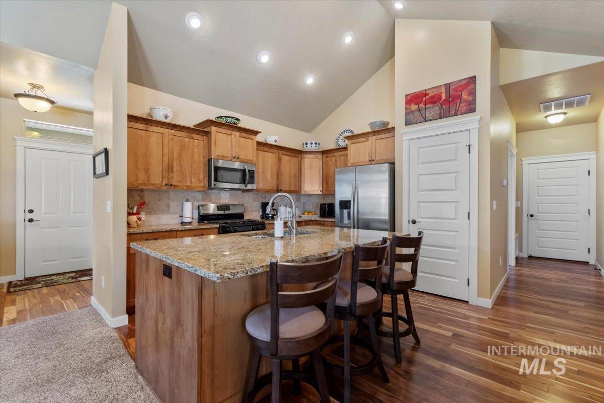 2970 N Cloverdale Rd, Boise, Idaho 83713-4914, 3 Bedrooms, 2 Bathrooms, Residential For Sale, Price $450,000, 98984277