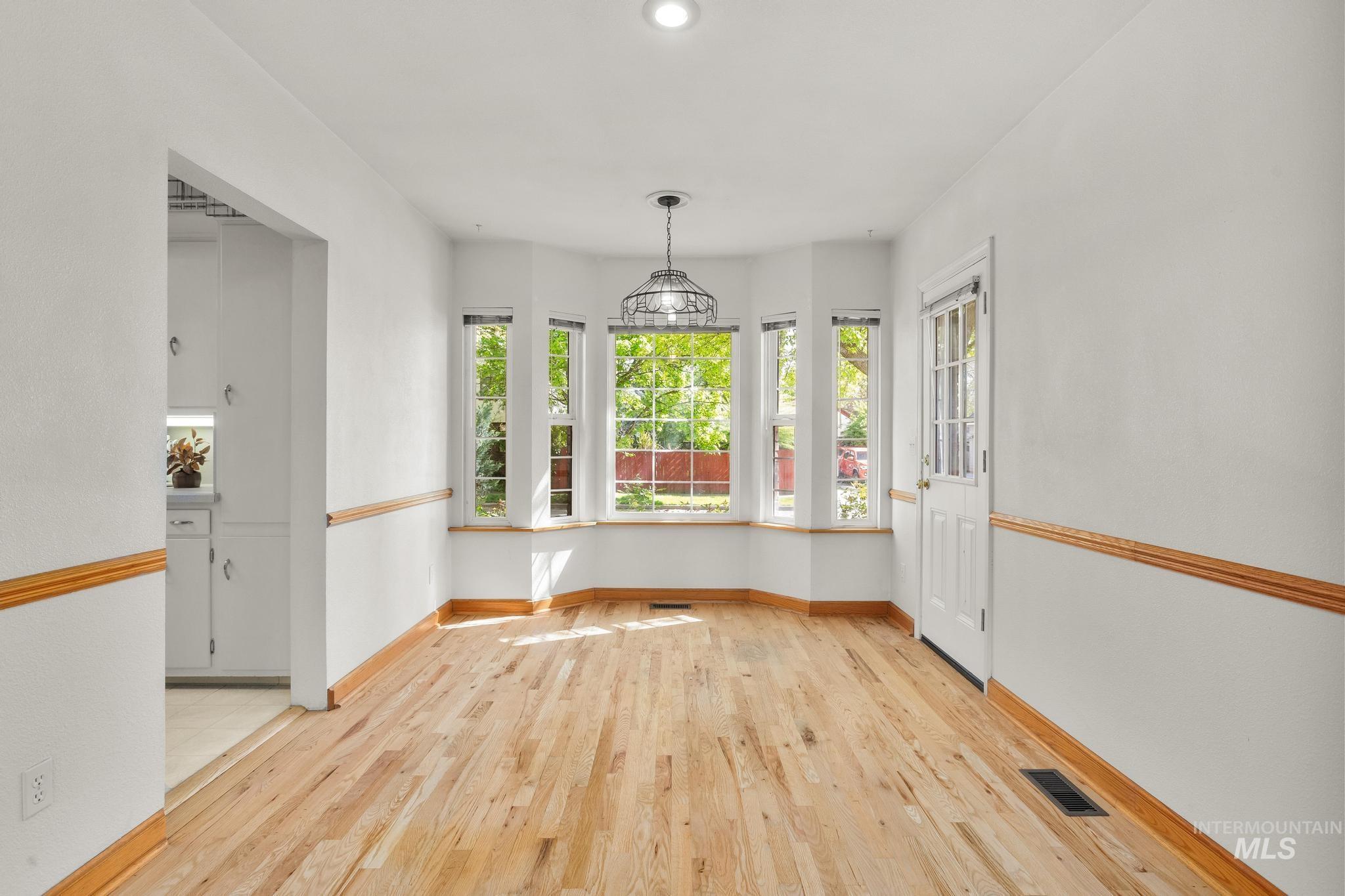 2100 W Lemp, Boise, Idaho 83702, 4 Bedrooms, 2 Bathrooms, Residential For Sale, Price $849,990, 98984278