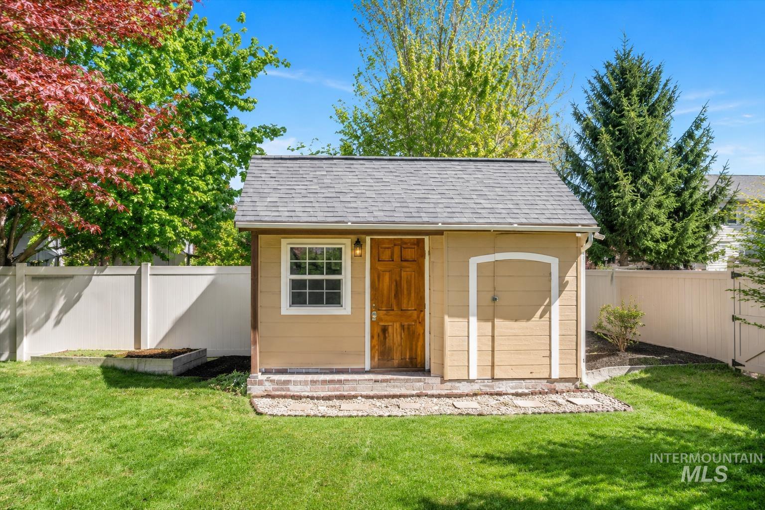 3542 S Capulet Way, Meridian, Idaho 83642, 5 Bedrooms, 3 Bathrooms, Residential For Sale, Price $750,000,MLS 98984279