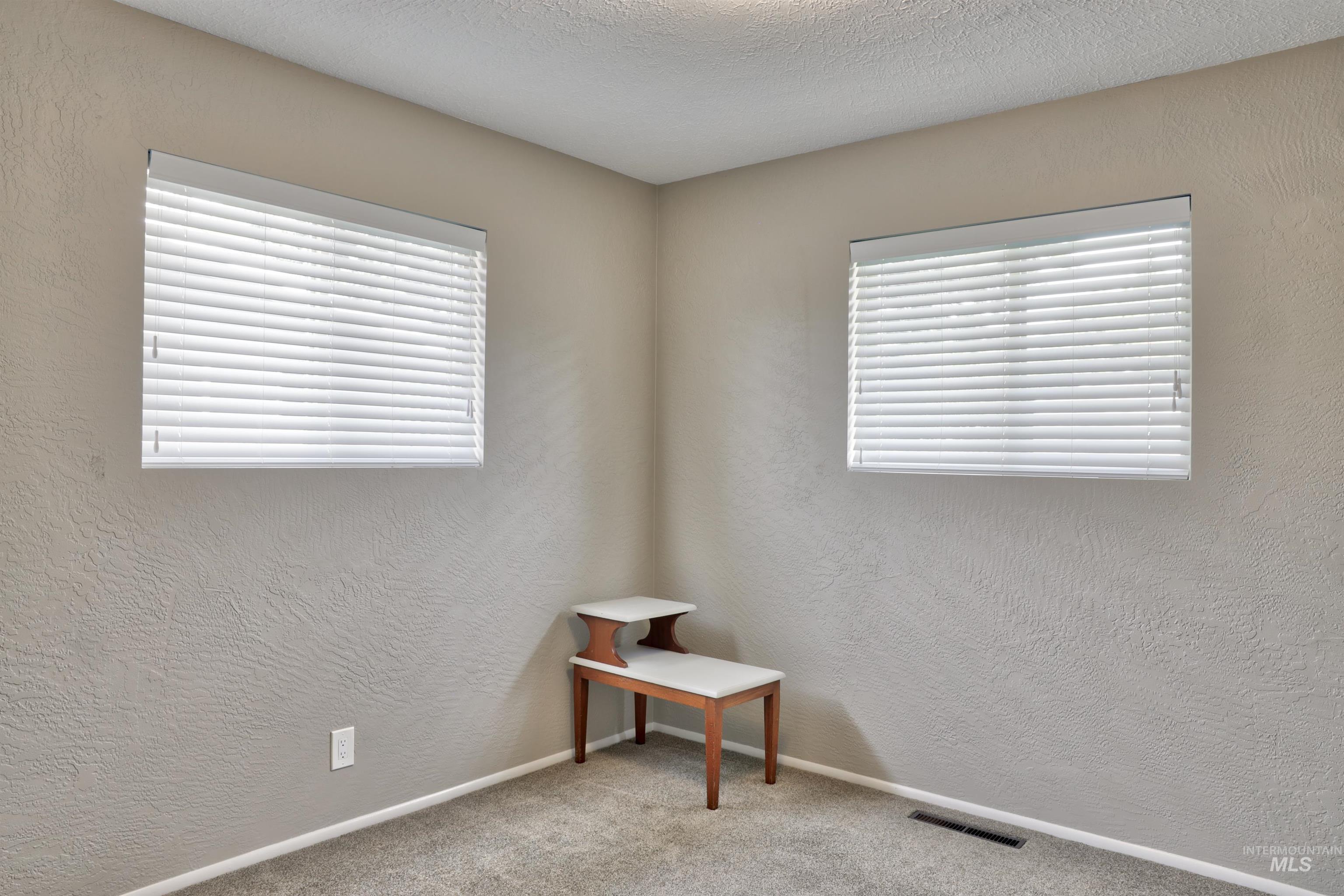 512 W Colorado, Nampa, Idaho 83686, 3 Bedrooms, 1.5 Bathrooms, Residential For Sale, Price $469,900, 98984280