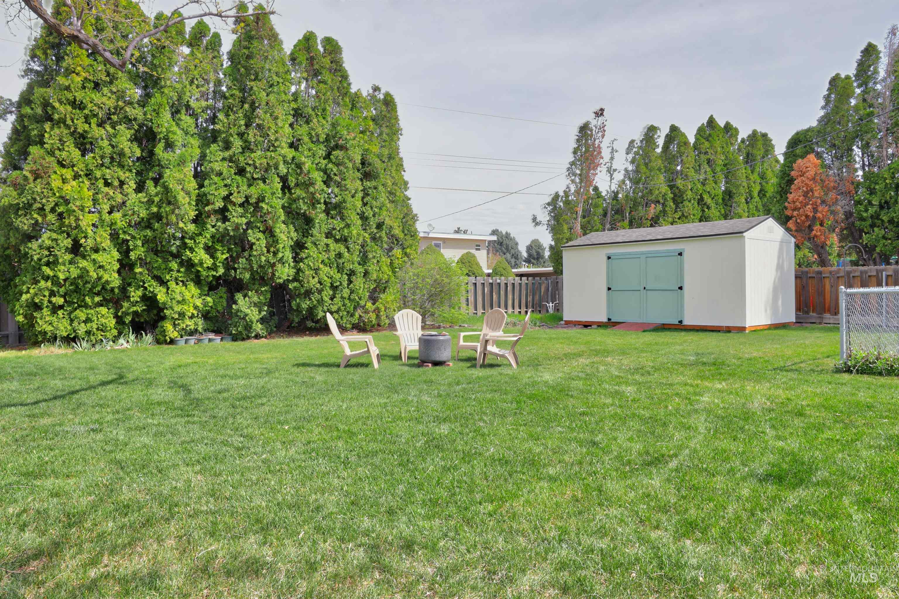 512 W Colorado, Nampa, Idaho 83686, 3 Bedrooms, 1.5 Bathrooms, Residential For Sale, Price $469,900, 98984280