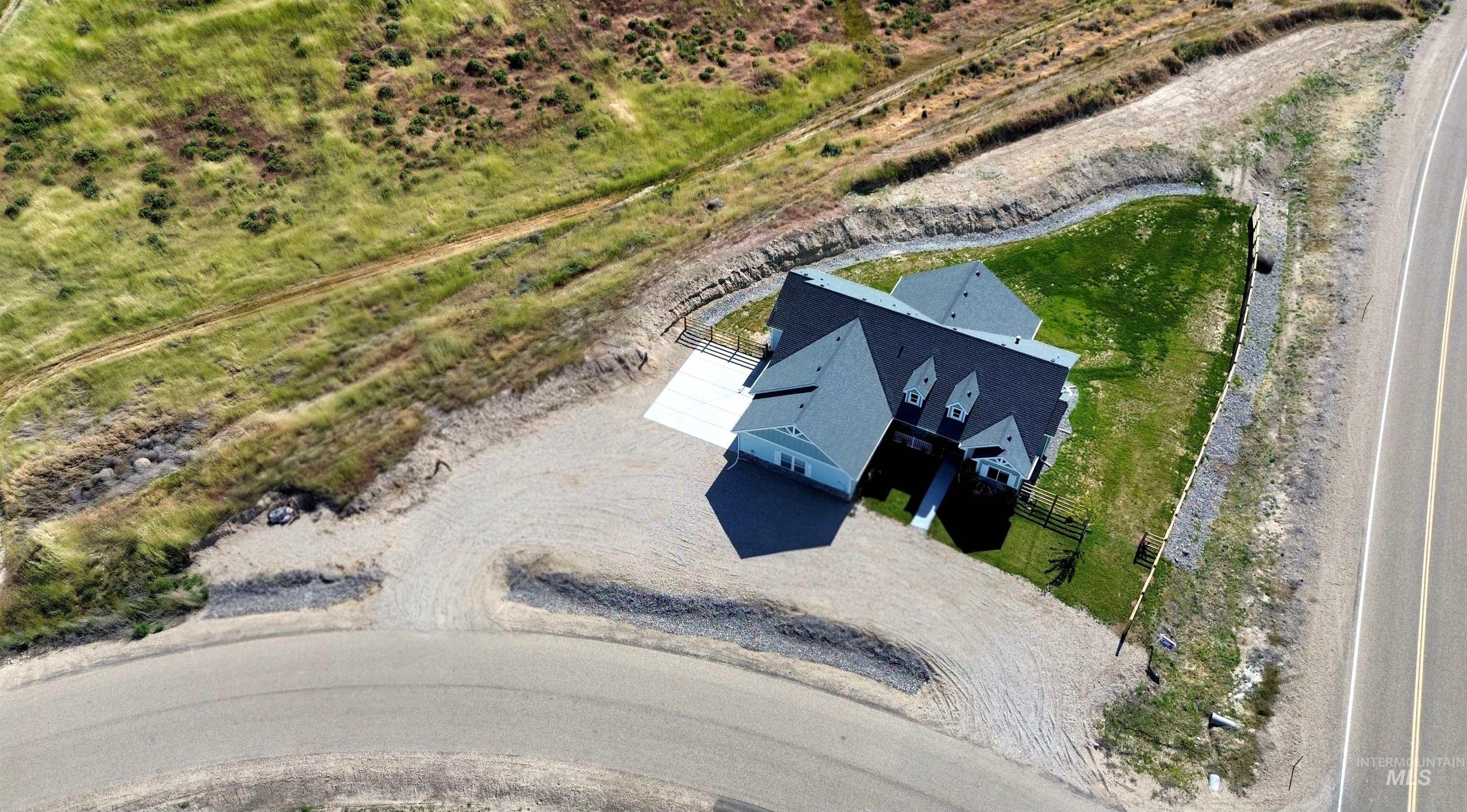 9279 Rolling Hills Ct, Nampa, Idaho 83686, 3 Bedrooms, 2.5 Bathrooms, Residential For Sale, Price $629,900, 98984282
